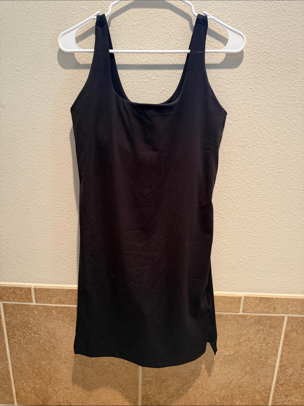 Old Navy Active Black Powersoft Tank with Built-In Bra and shorts w phone pocket
